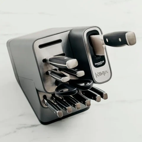 Ninja - NeverDull Premium 12-Piece German Stainless Steel Knife Block Set with Built-in Sharpener System - Black/Silver